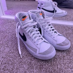 Nike Blazer Mid’77